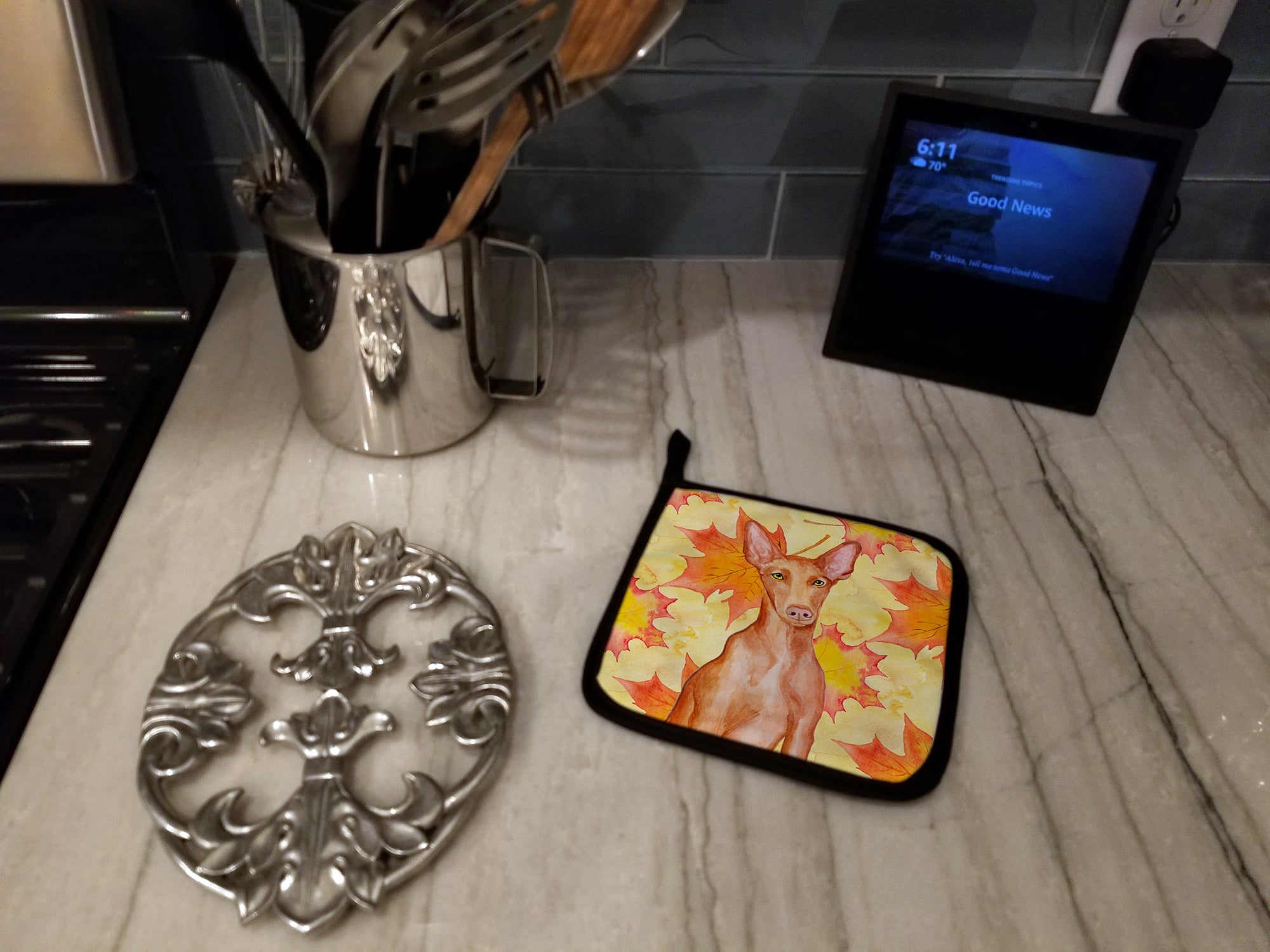 Pharaoh Hound Fall Pot Holder Set of 2 Heat Resistant Quilted Hot Pads 7.5 x 7.5 Inch, Insulated Kitchen Trivets for Cooking & Baking