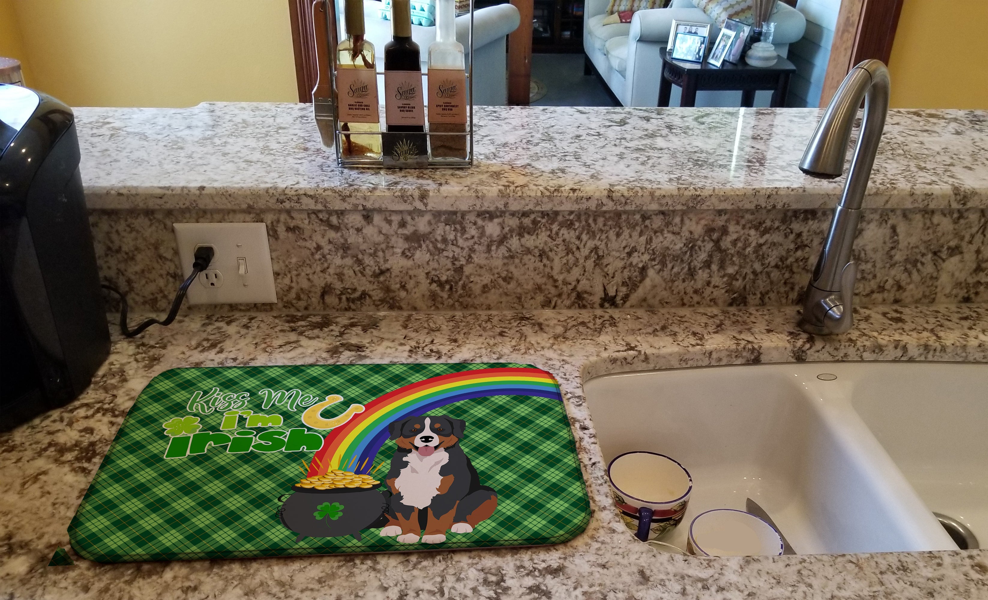 Bernese Mountain Dog St. Patrick's Day Dish Drying Mat Absorbent Dish Drying Mat Pad for Kitchen Counter Dish Drainer Mat for Countertop, 14 x 21", Multicolor