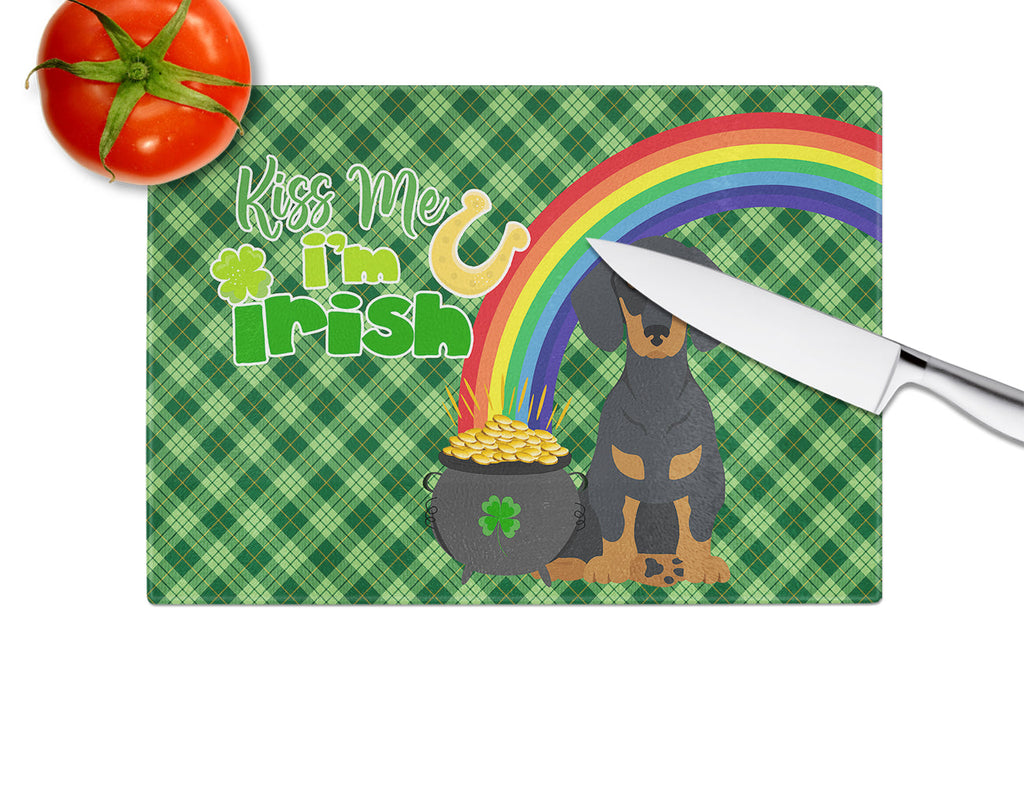 Black and Tan Dachshund St. Patrick's Day Cutting Board Tempered Glass Kitchen Cutting Surface, Heat Resistant Chopping, Non-Slip Feet, Food Prep & Serving
