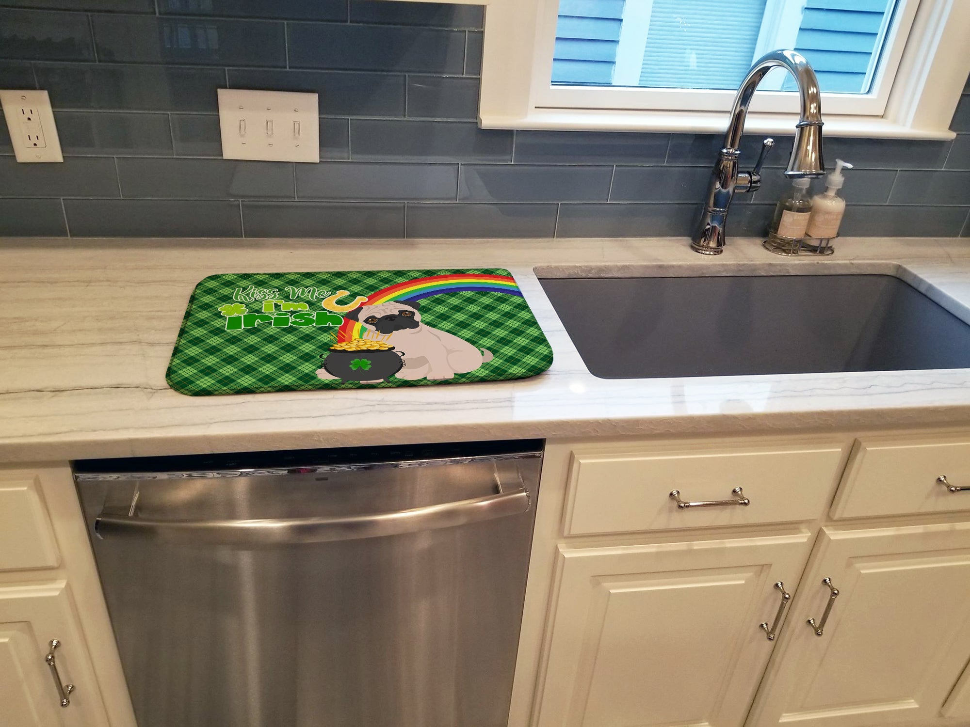 Fawn Pug St. Patrick's Day Dish Drying Mat Absorbent Dish Drying Mat Pad for Kitchen Counter Dish Drainer Mat for Countertop, 14 x 21", Multicolor