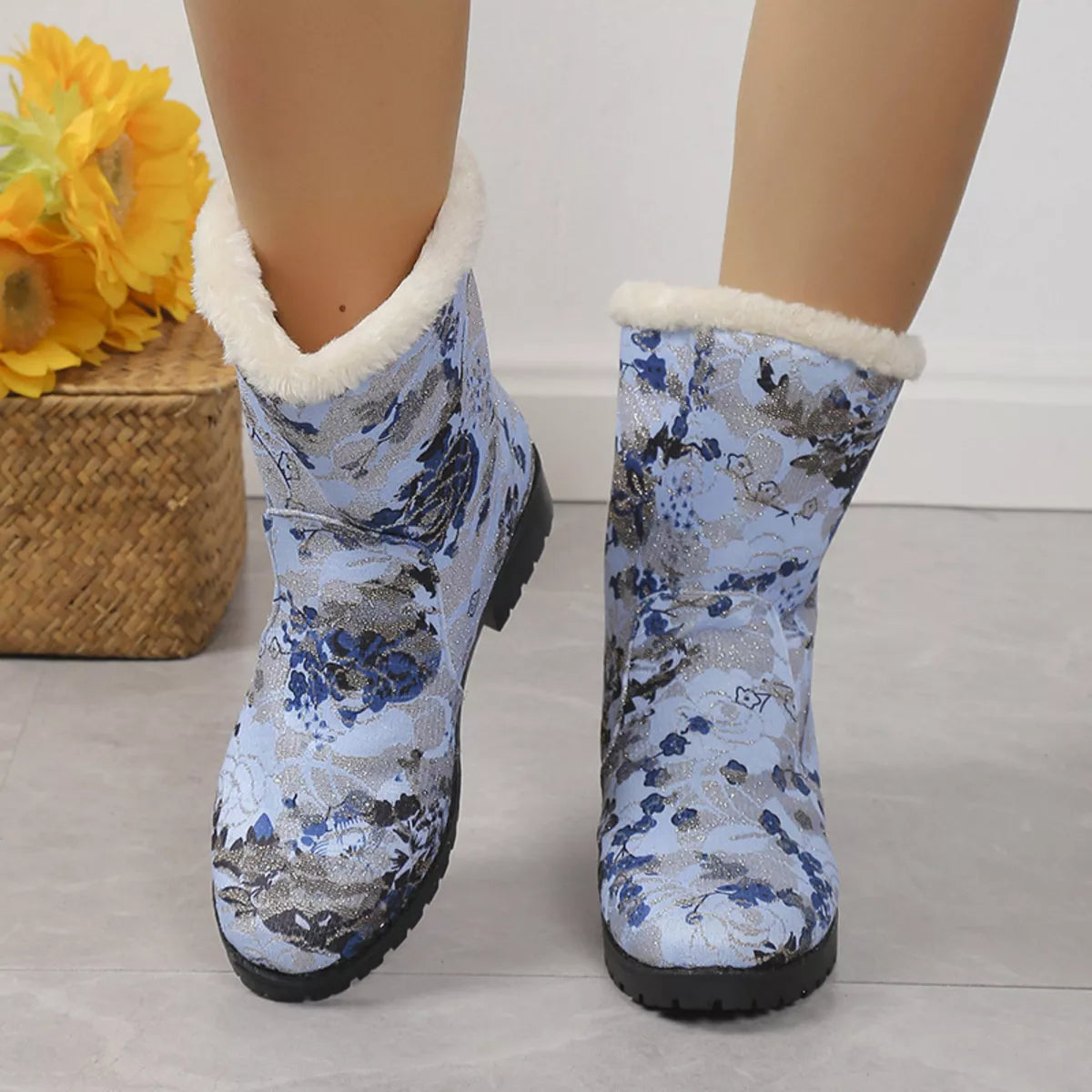 Floral Print Warm Lined Ankle Boots