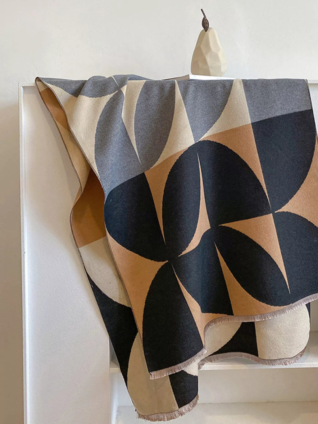 Contrast Raw Hem Scarf