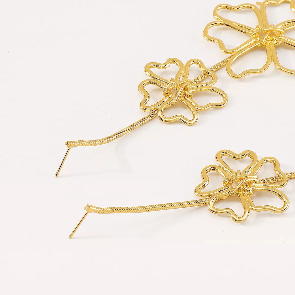 Alloy Flower Dangle Earrings