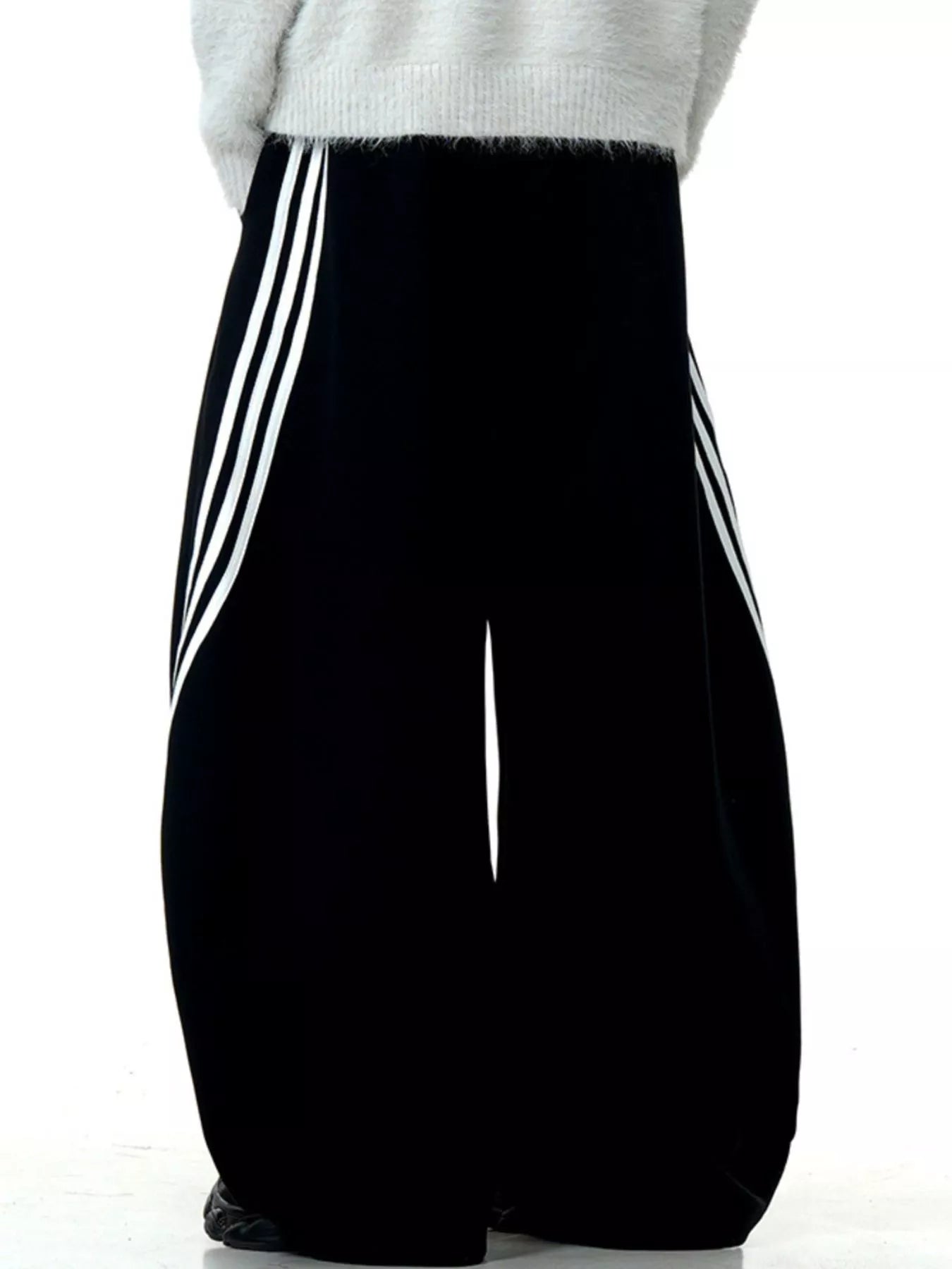 Men's Wide-Leg Striped Pants