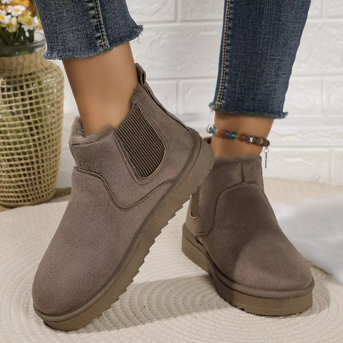 Round Toe Platform Boots
