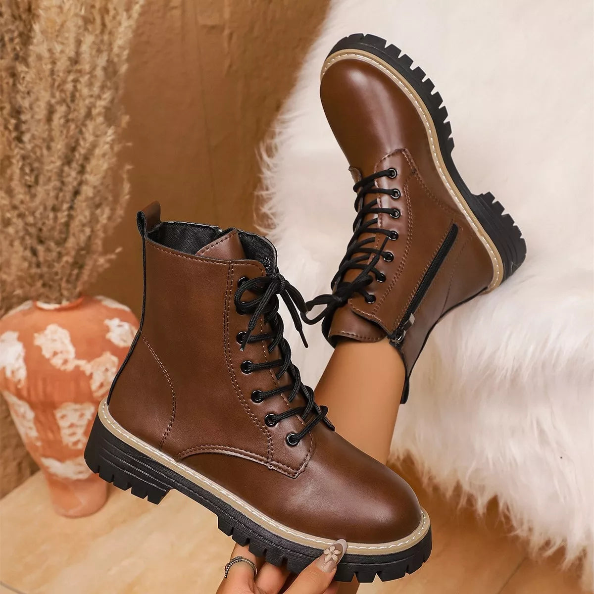 Round Toe Lace Up Boots