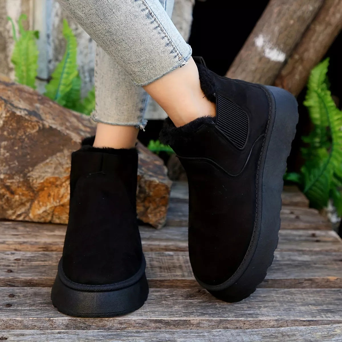 Round Toe Platform Boots