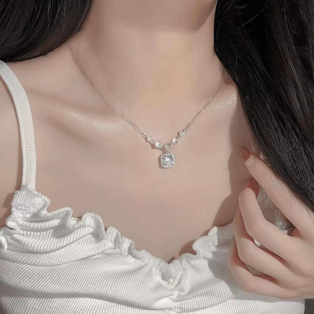 2 Carat Moissanite 925 Sterling Silver Pendant Necklace