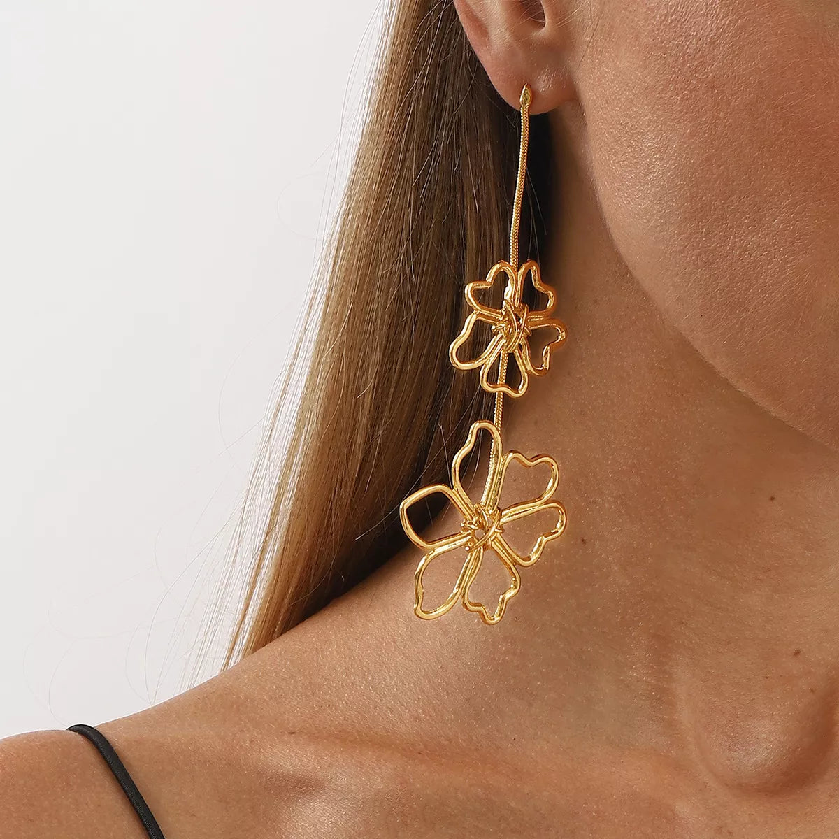 Alloy Flower Dangle Earrings