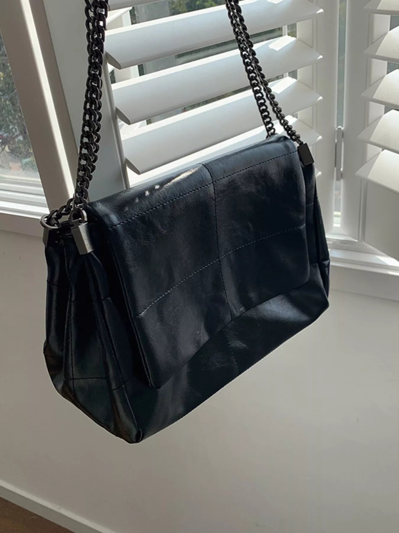Chain Strap Crossbody Bag