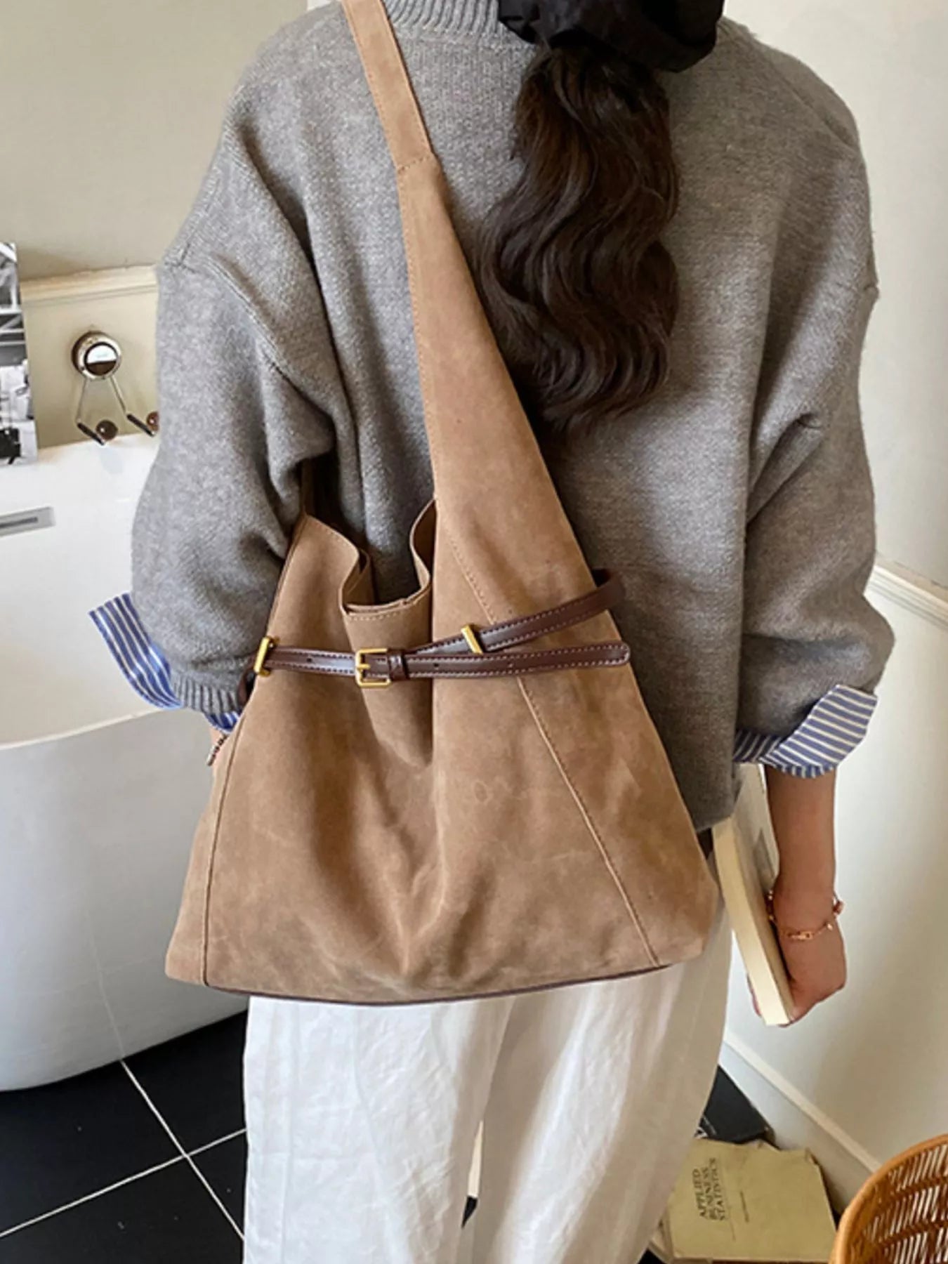 Buckle Adjustable Strap Shoulder Bag