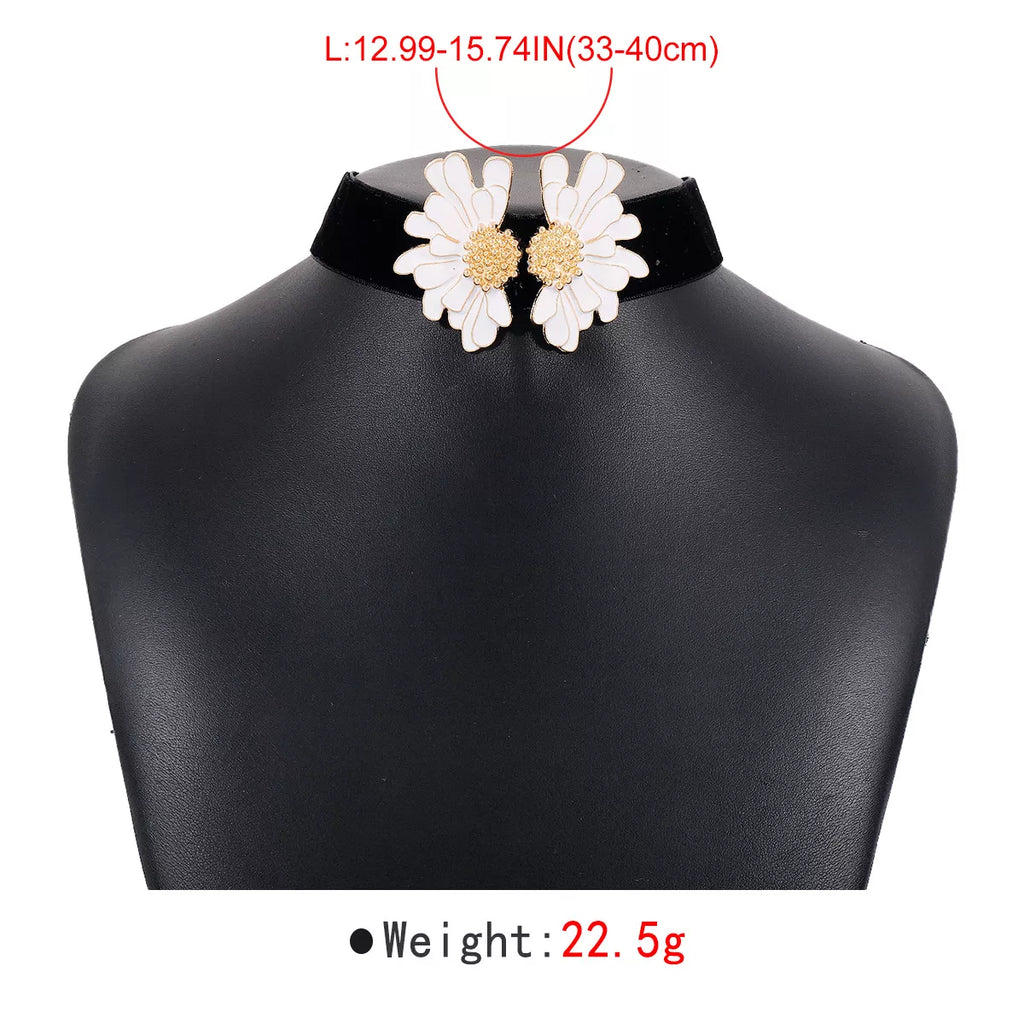 Floral Velvet Choker Necklace
