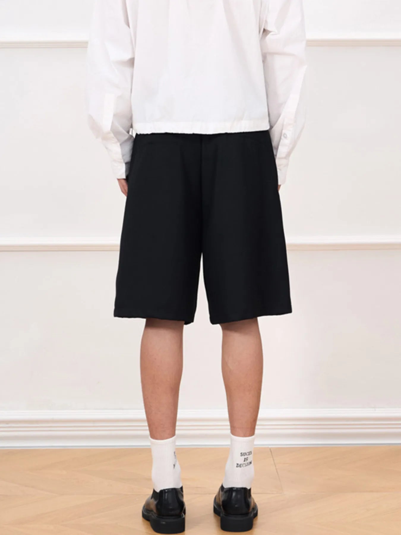 Men's Relaxed Fit Pleated Shorts