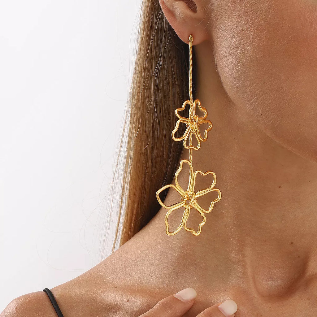 Alloy Flower Dangle Earrings