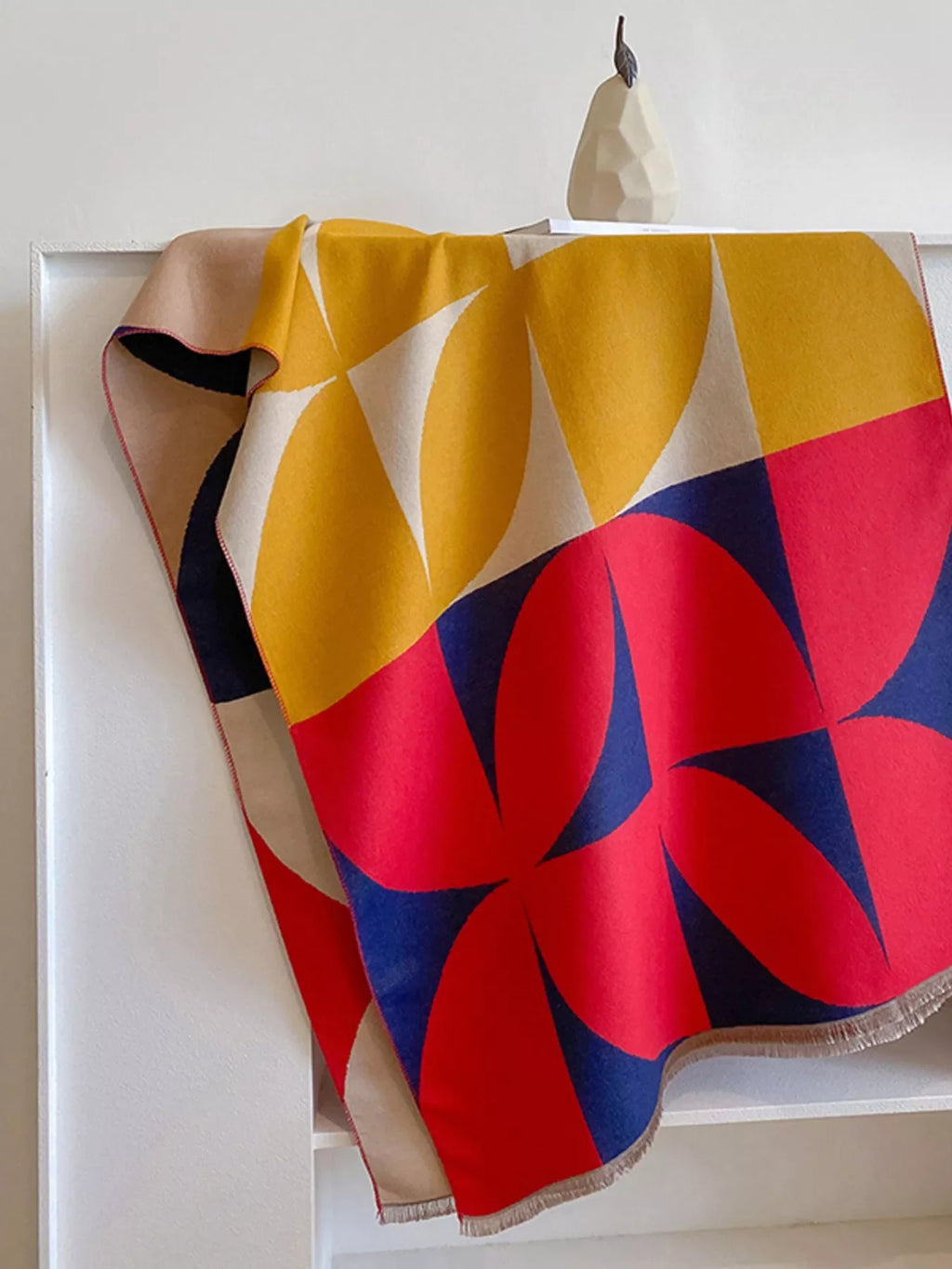 Contrast Raw Hem Scarf