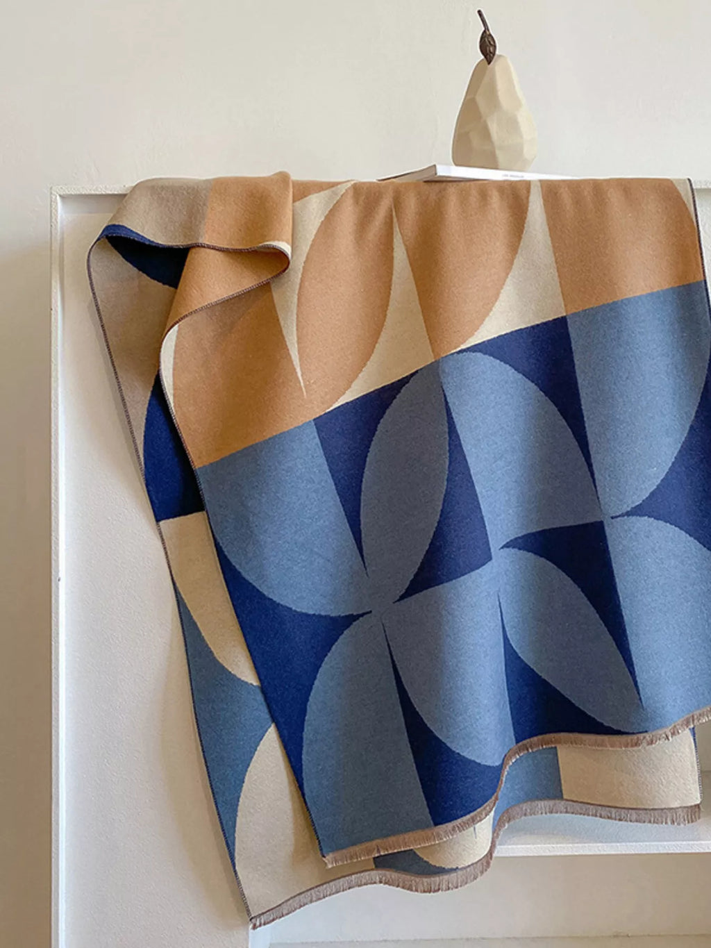 Contrast Raw Hem Scarf