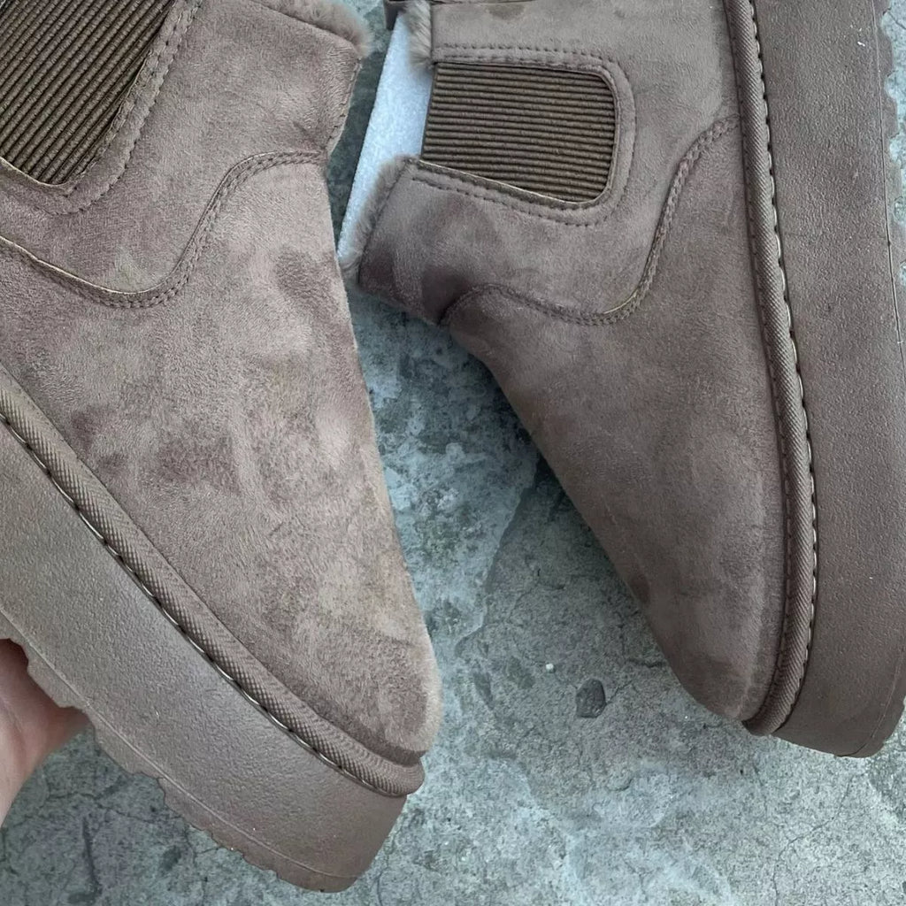 Round Toe Platform Boots