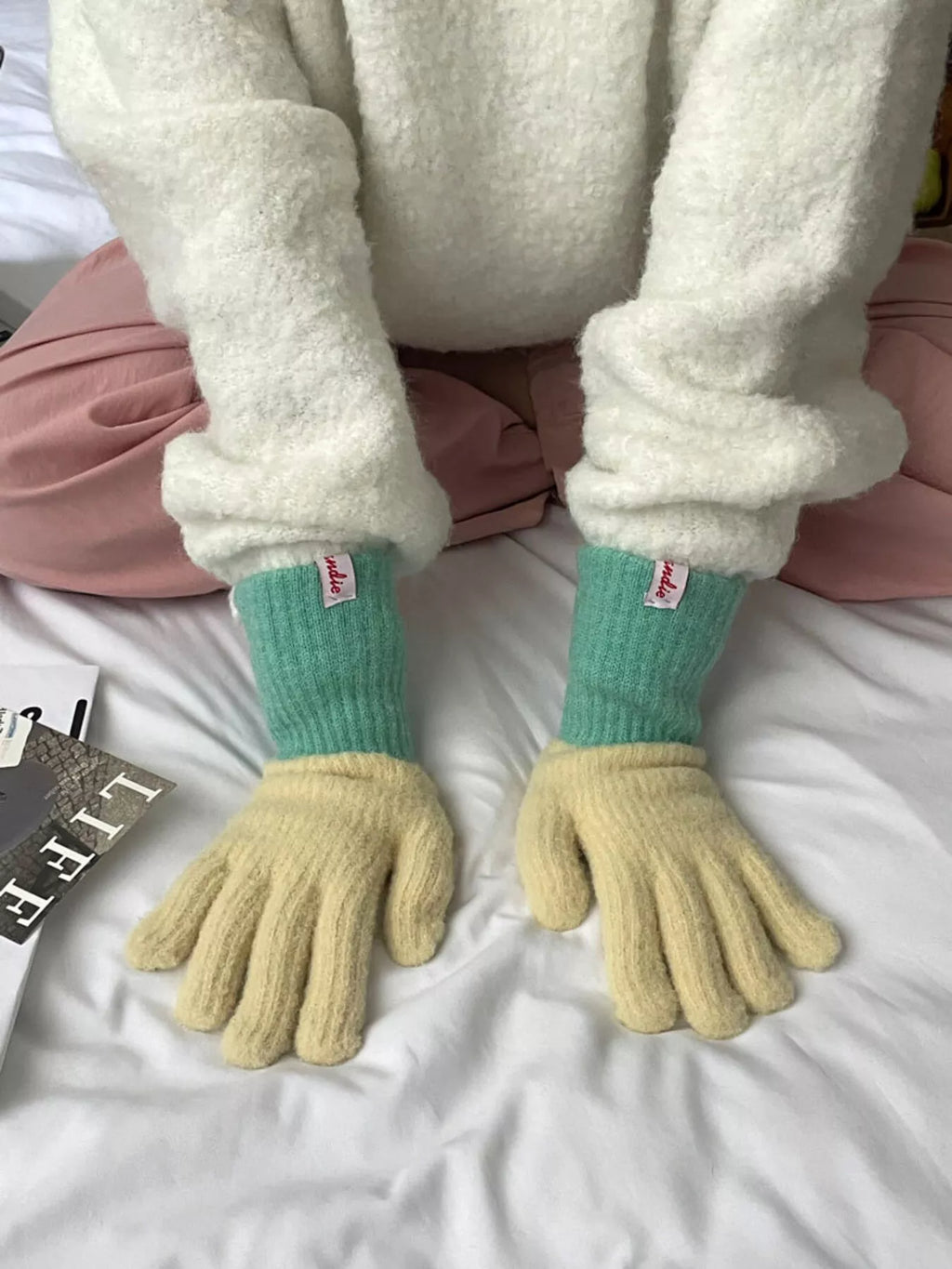 Cozy Knit Gloves with Ribbed Cuff