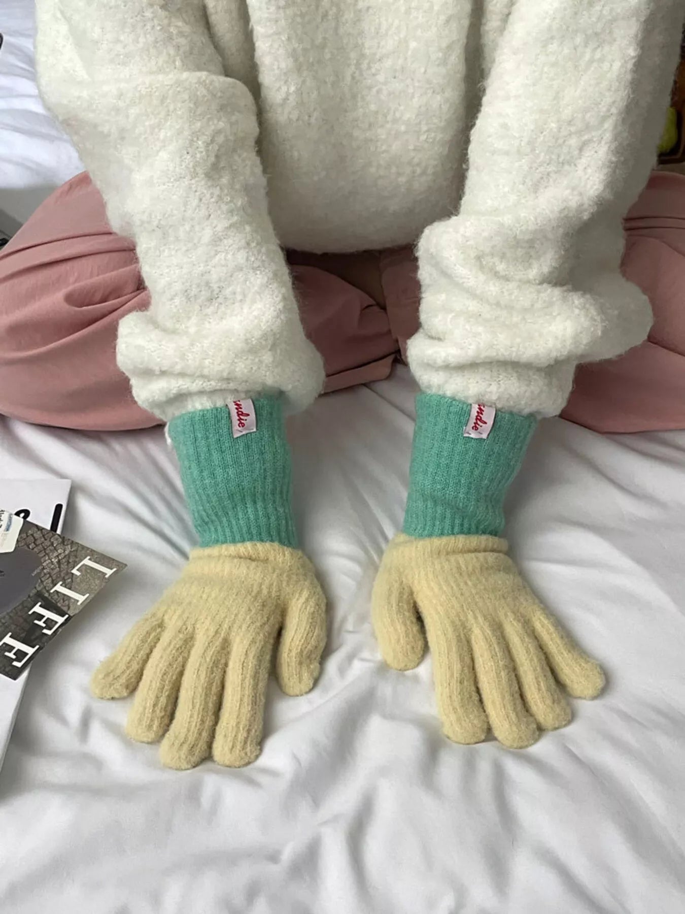 Cozy Knit Gloves with Ribbed Cuff